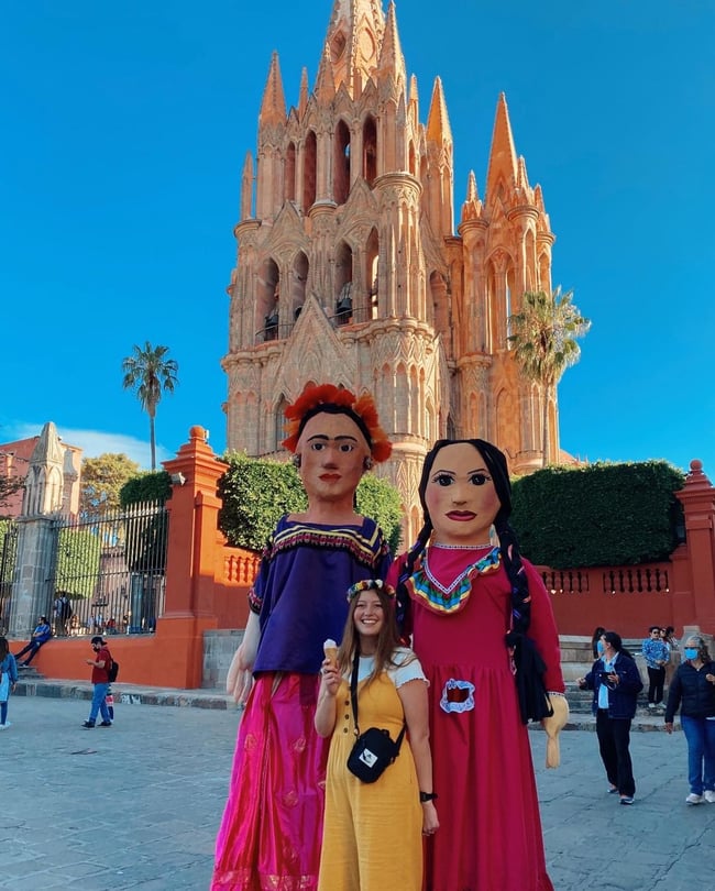 Mojigangas in San Miguel de Allende