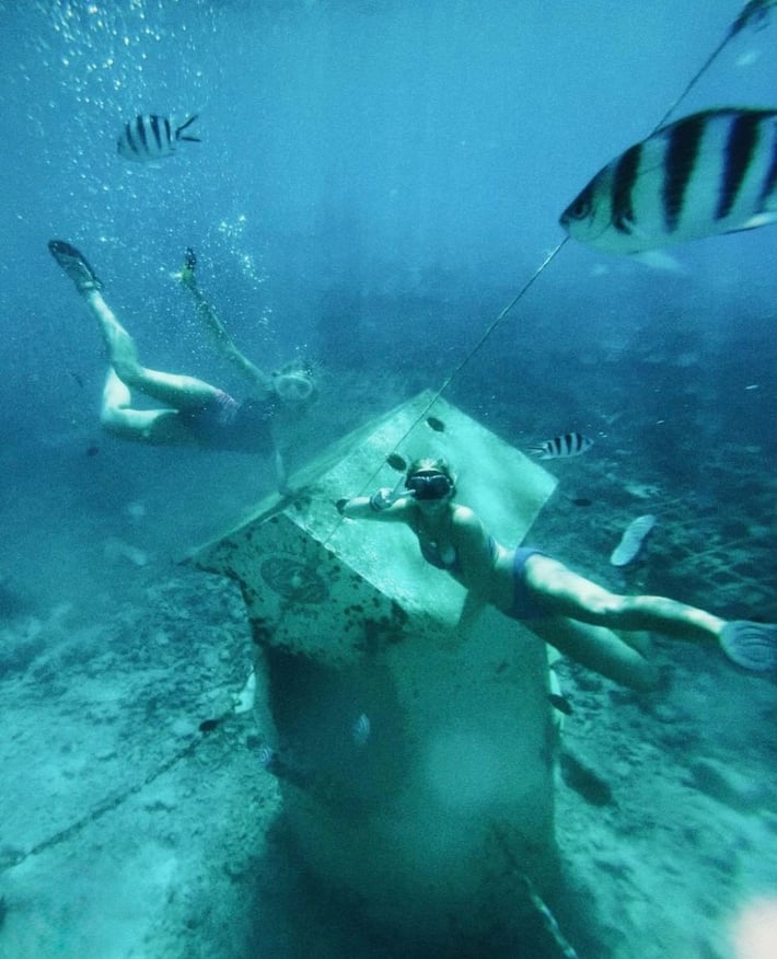 Underwater post office Vanuatu