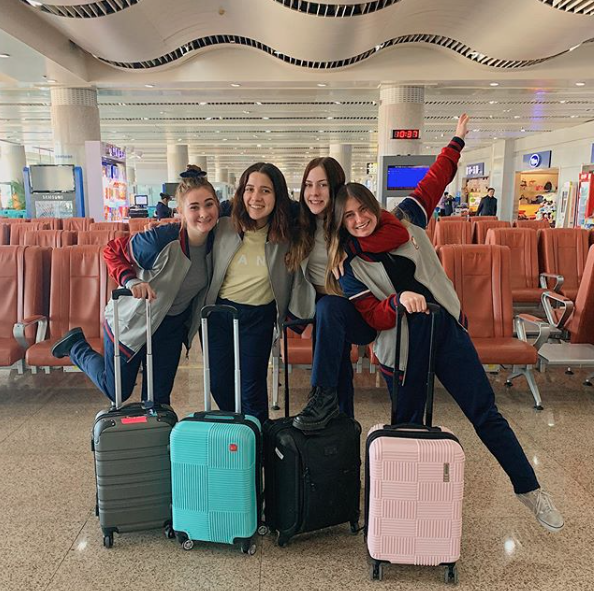 ILP volunteers teaching English Abroad