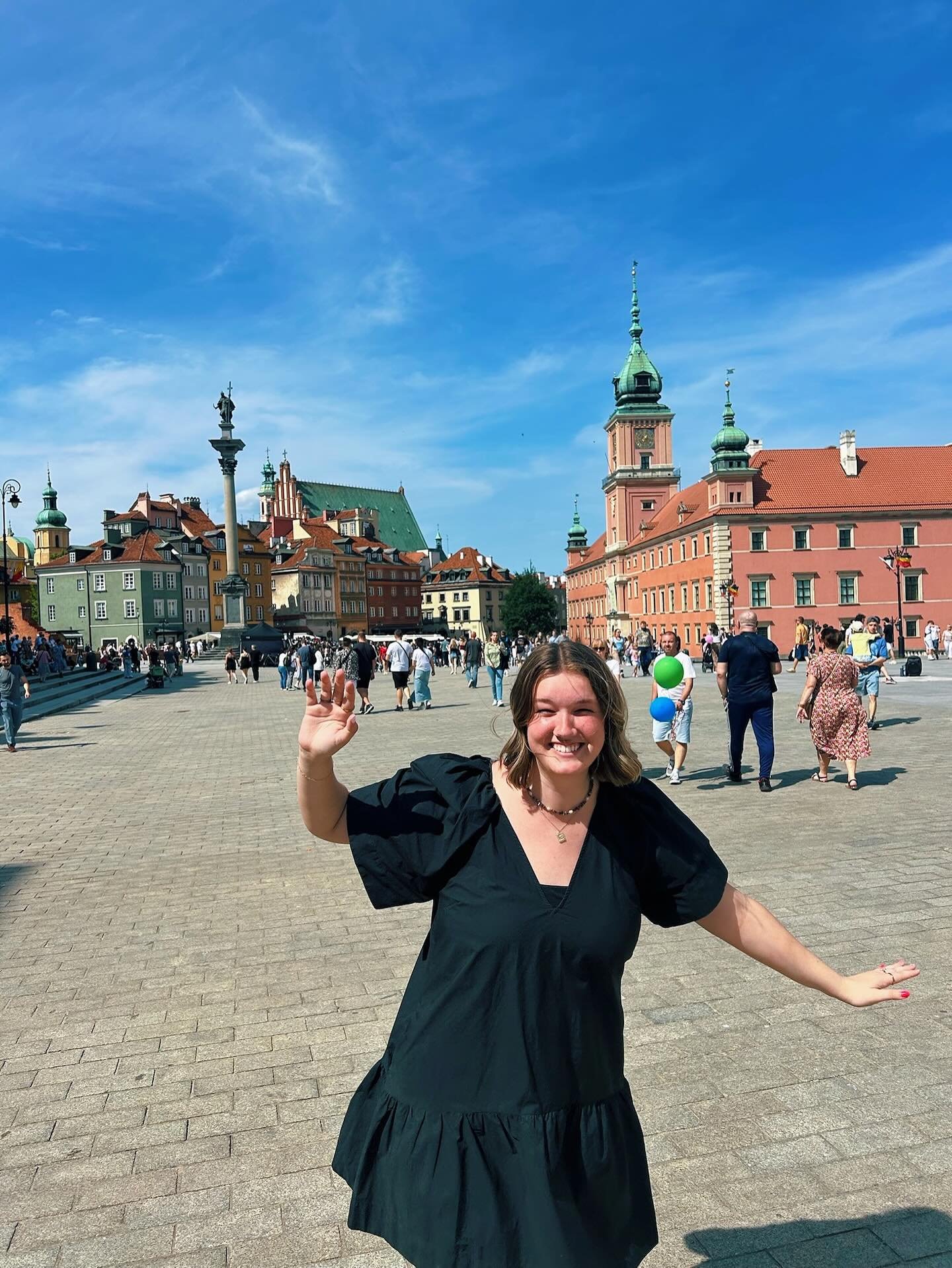 holly_schroath_1748806356_3645574408244866929_2343653294